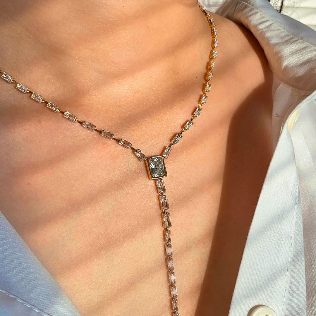 Collar Y Dorado con Cristal y Cadena Colgante