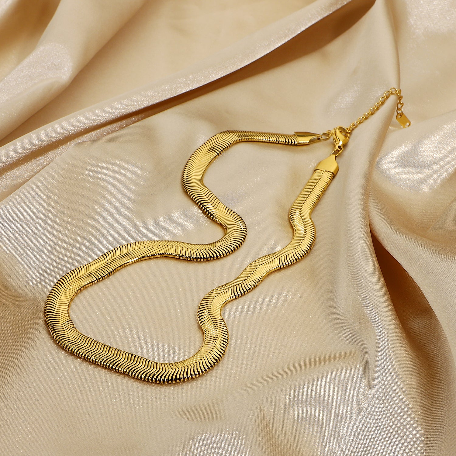 Collar Snake